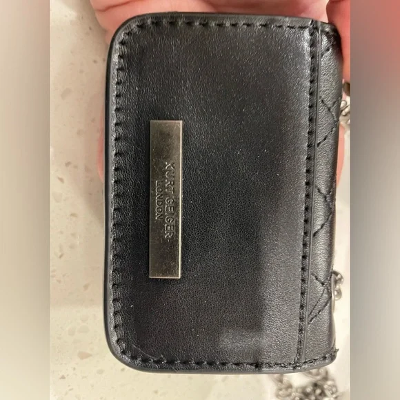 KURT GEIGER LONDON
MICRO KENSINGTON BAG
Never Used - Picture 3 of 3